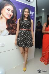 Adah Sharma Launches Naturals Salon at Pragathi Nagar